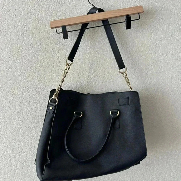 Michael Kors Black Shoulder Bag - Picture 3 of 4